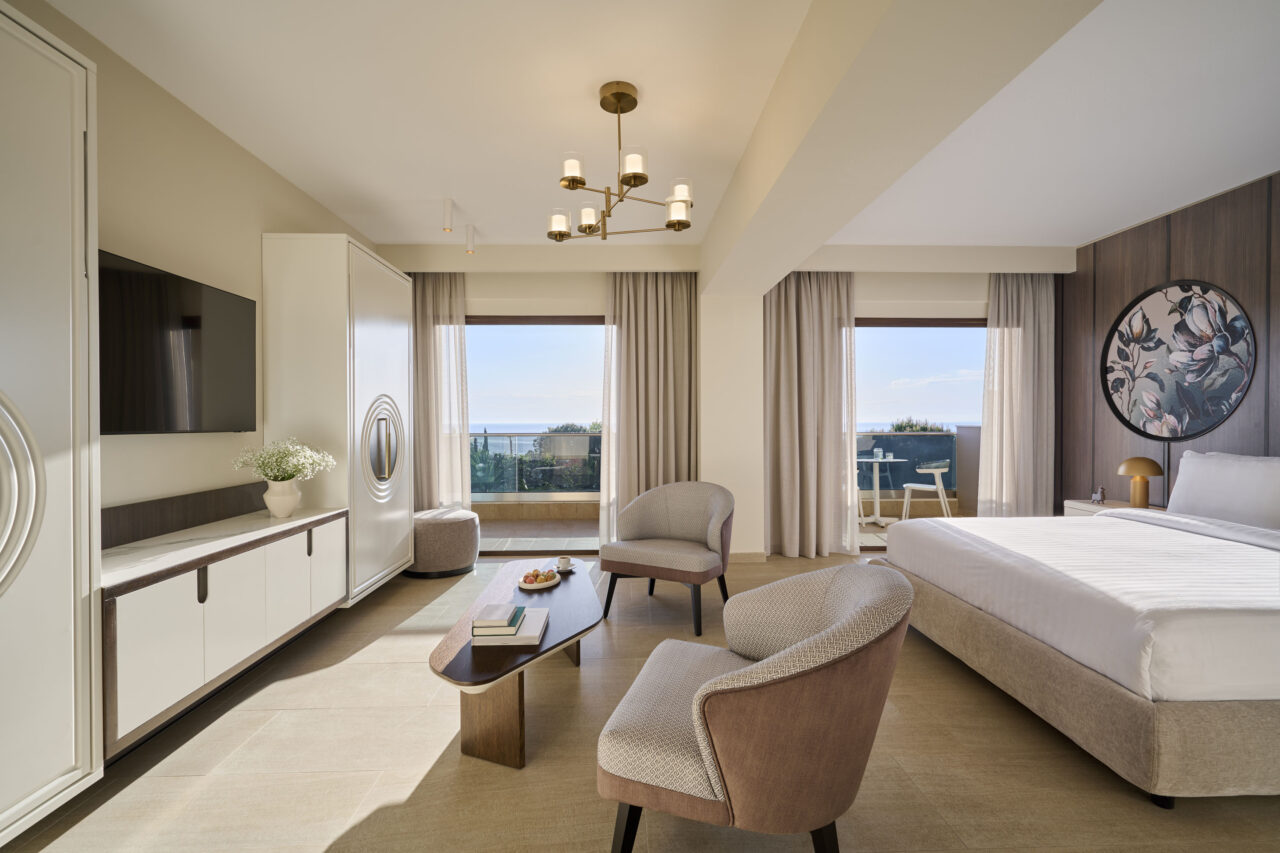 https://mhomedesign.gr/wp-content/uploads/2025/07/1.-Junior-Suite-1280x853.jpg